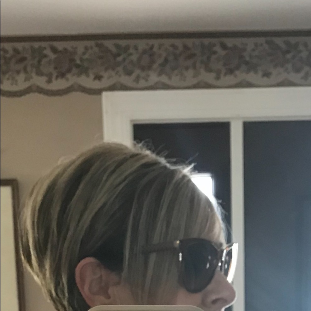 Bottega Veneta Lady Sunglasses - Picture 6 of 15